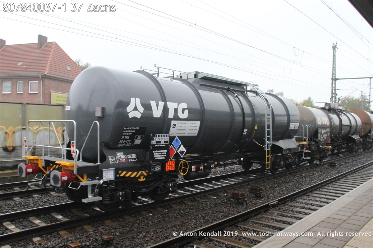807840037-1_37 Zacns.JPG